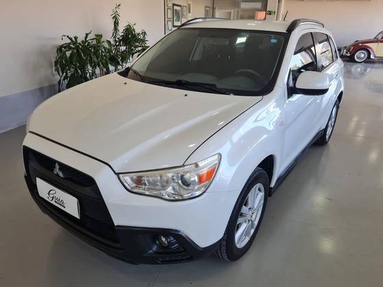 MITSUBISHI ASX 2.0 4X2 16V GASOLINA 4P AUTOMÁTICO MITSUBISHI ASX 2.0 4X2 16V GASOLINA 4P AUTOMÁTICO